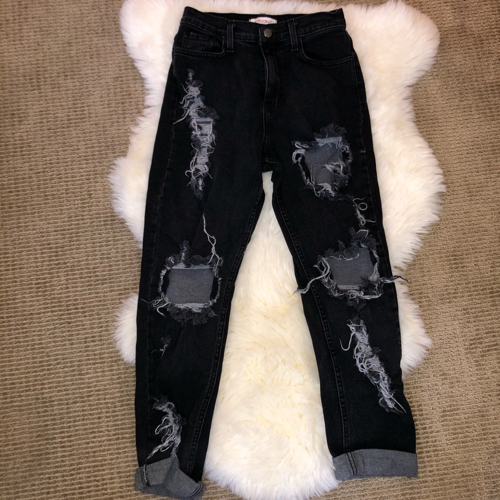 Vibrant - Distressed Mom Jeans